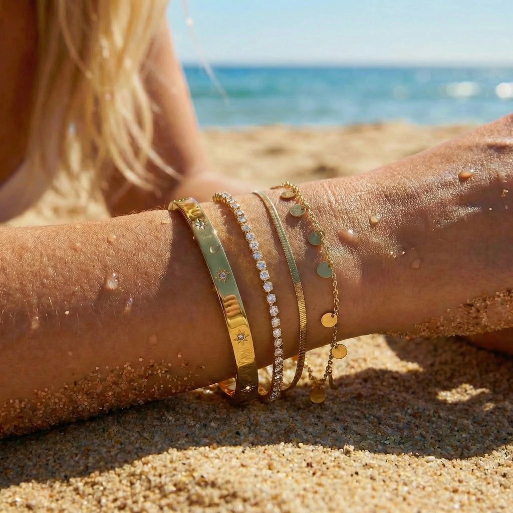 Flutter Gold Disc Bracelet image 1