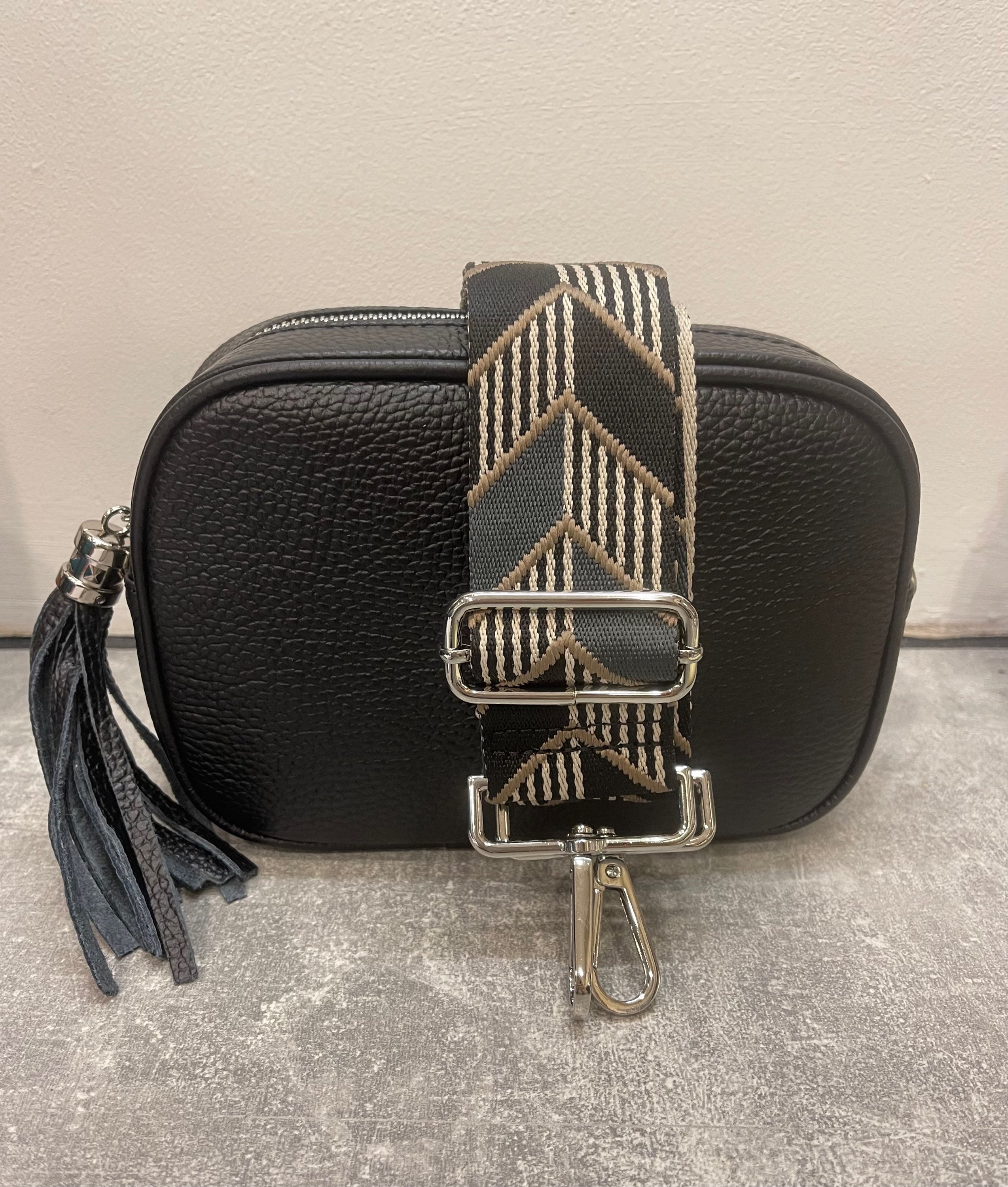 Single Tassel Leather Camera Bag image 4