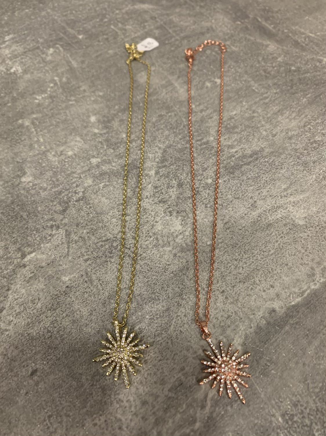 Short Sparkle Star Necklace  image 1