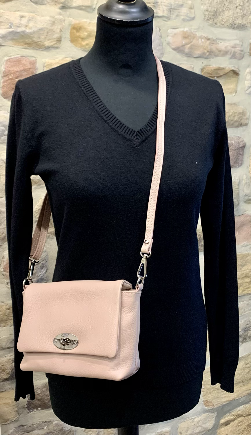 Lala Leather Bag with Silver Clasp image 10