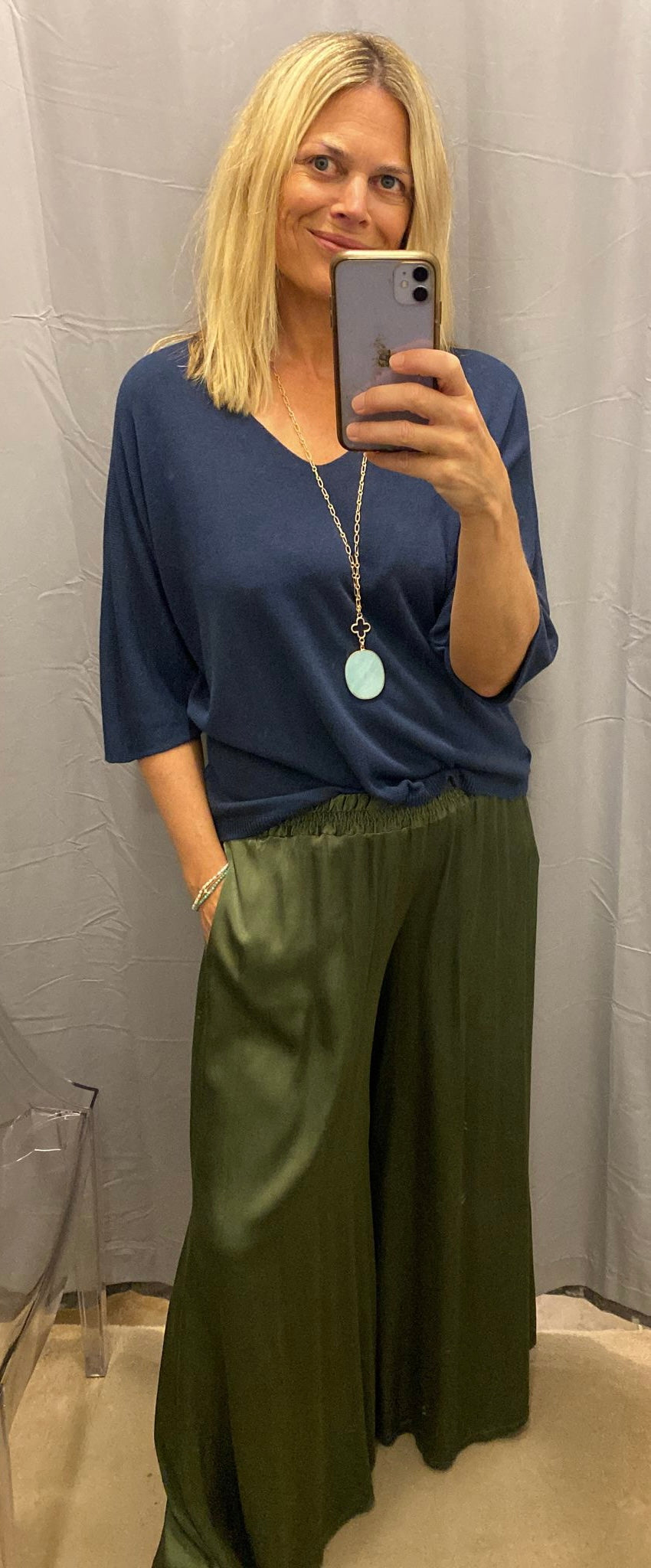 Ciao Italian Lightweight V Neck Knit image 4