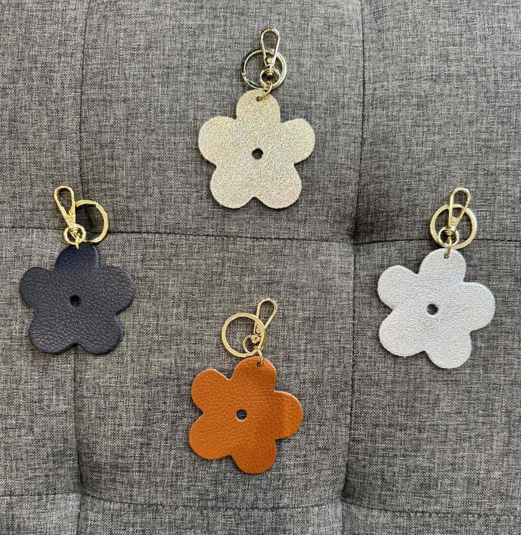 Quant Leather Flower Keyring  image 0