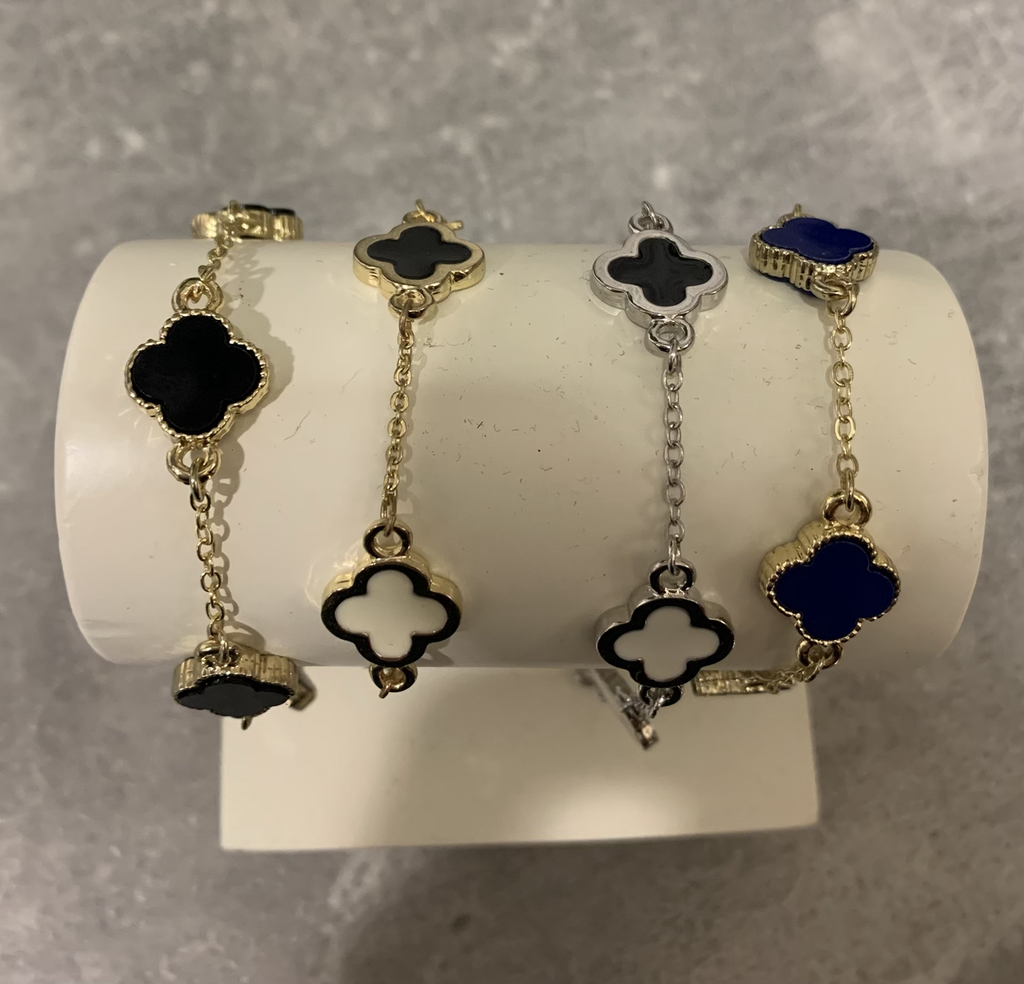 Flower Motif Bracelet image 1