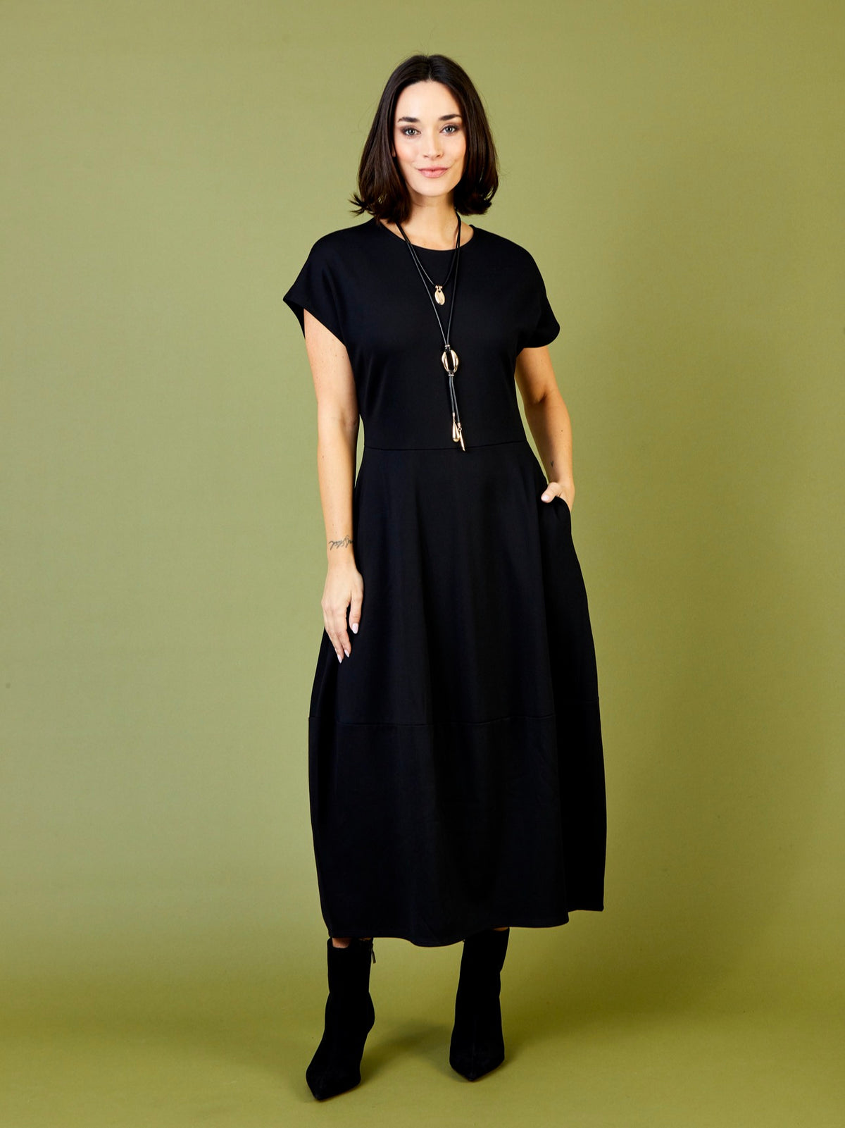 Gemma Heavy Jersey Bubble Skirt Dress in Black