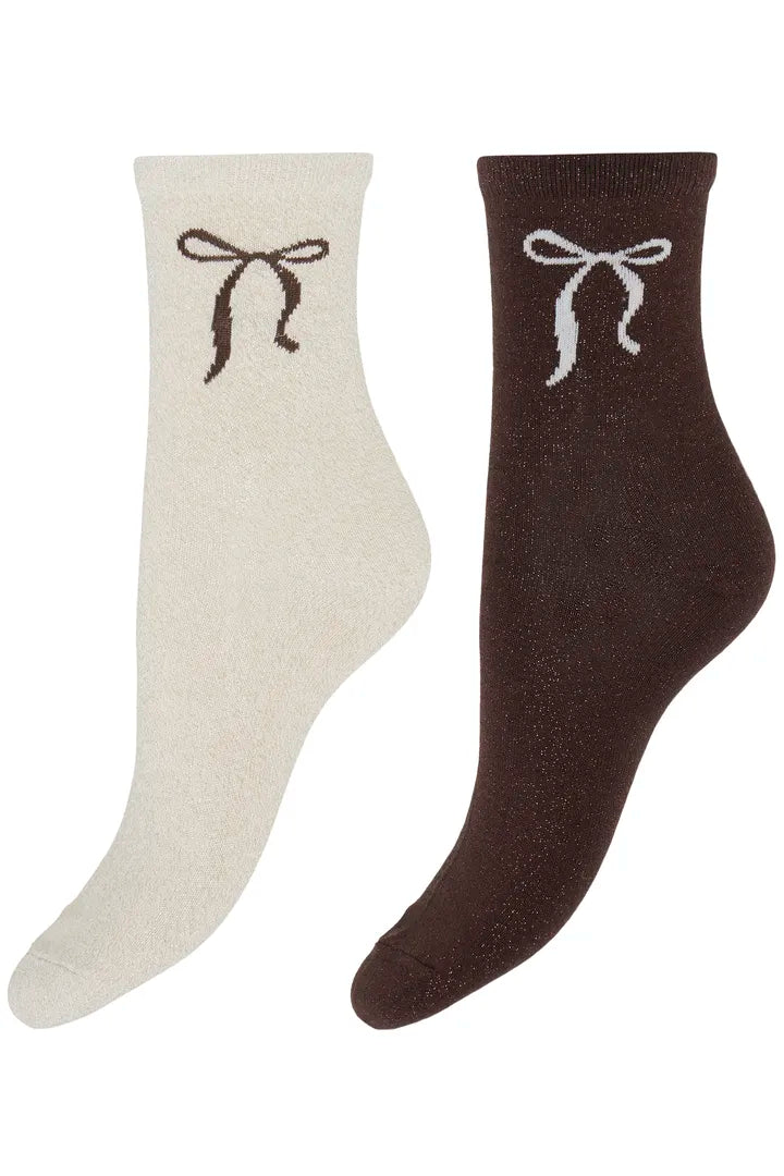B Young Sock Duo
