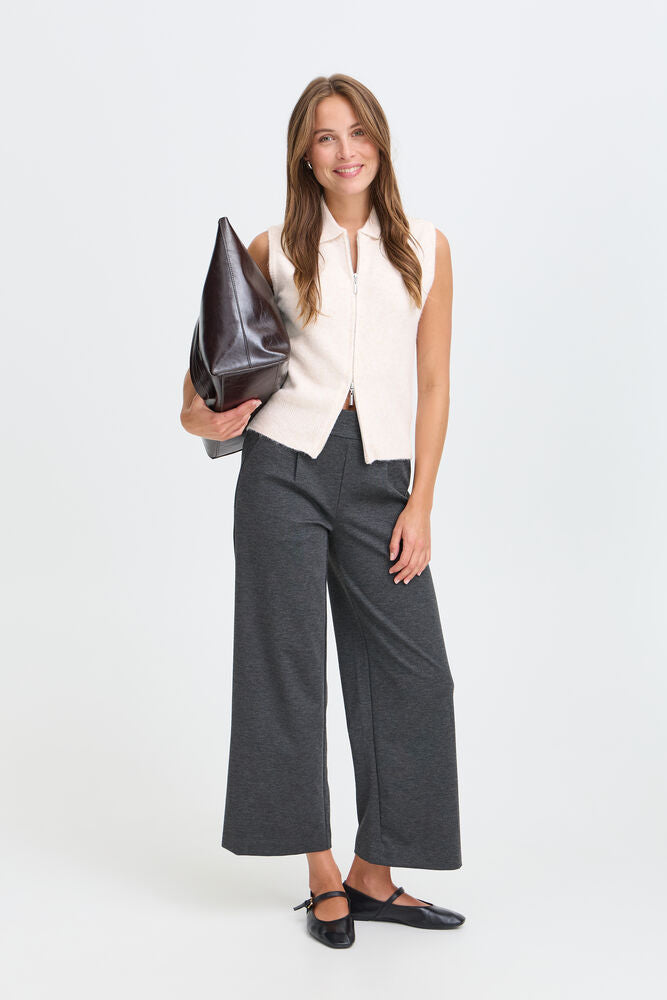 B Young Mea Zip Slipover