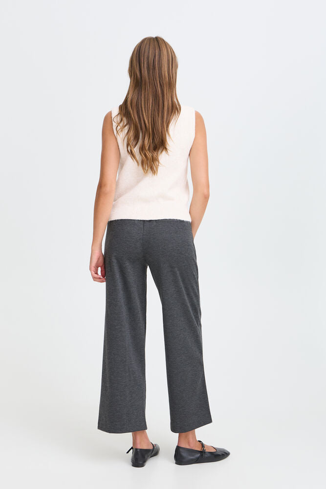 B Young Mea Zip Slipover