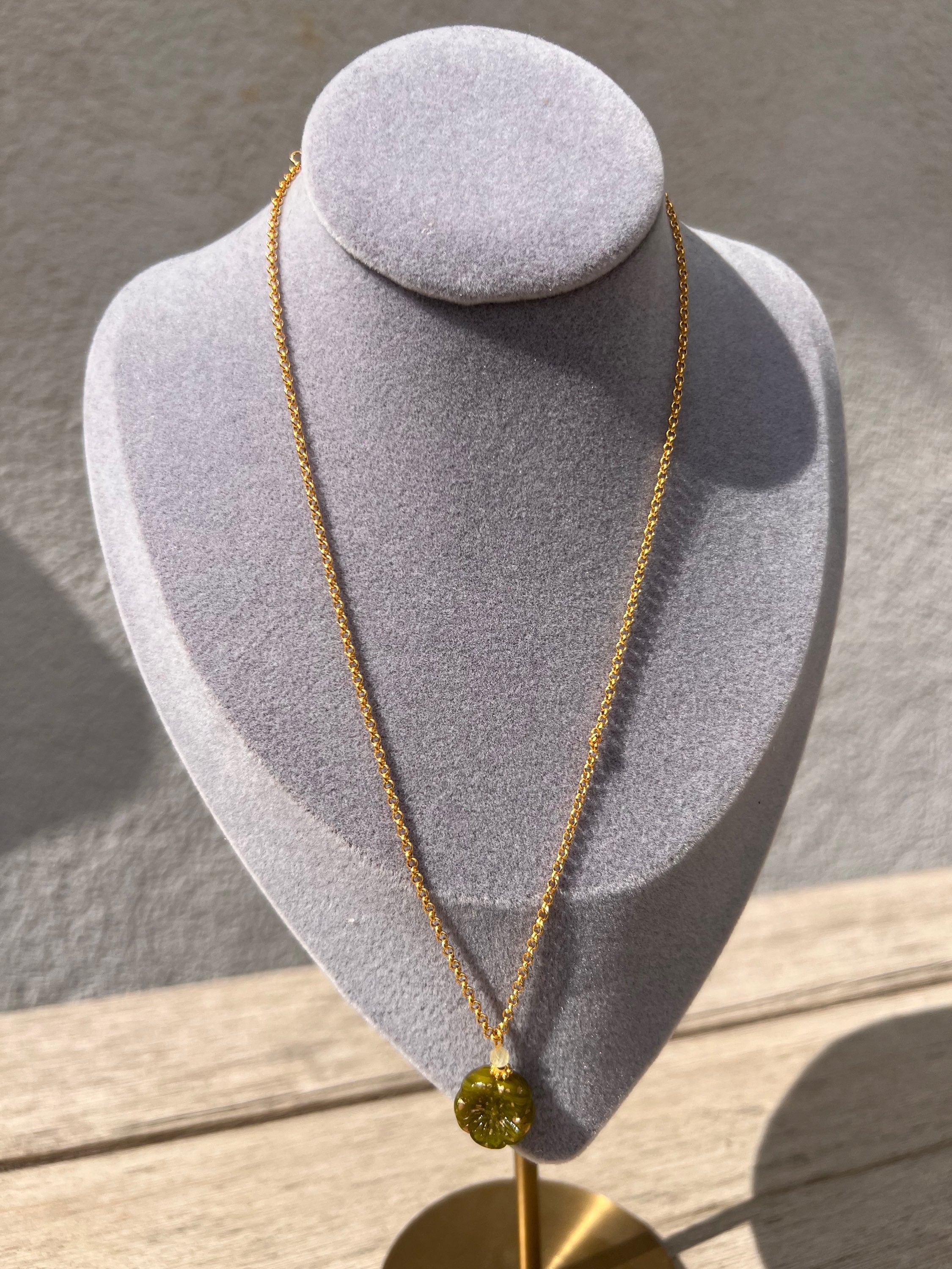 Prehnite Gemstone Gold Pansy Chain Necklace image 2
