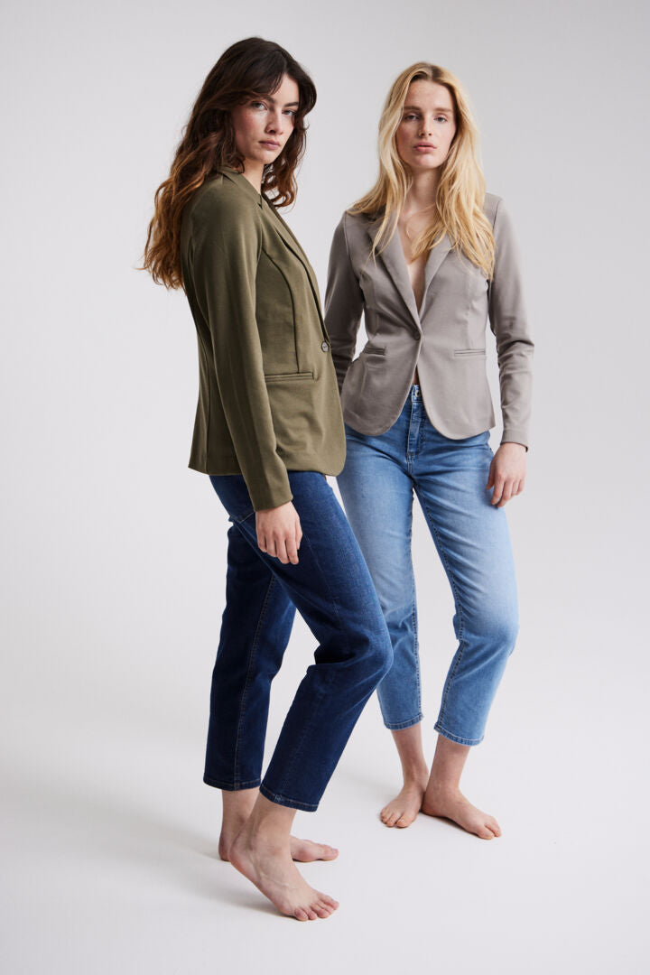 Ichi Comfy Mid Waist Straight Fit Denim Jeans image 0