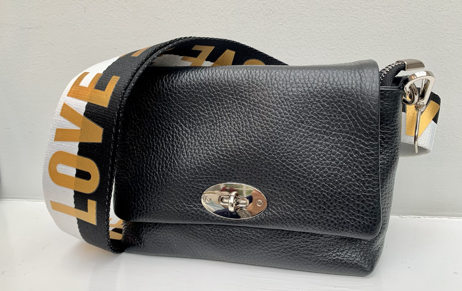 Lala Leather Bag with Silver Clasp image 11