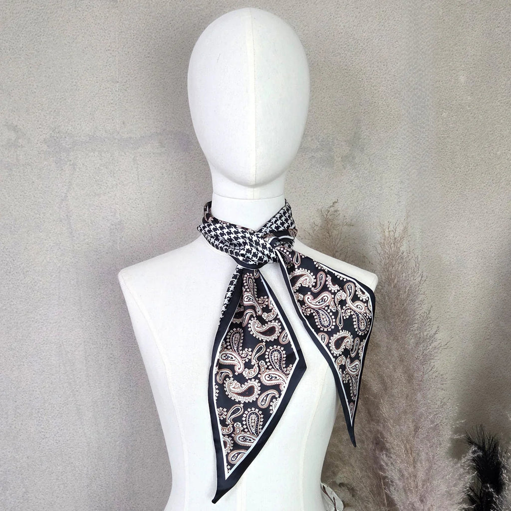 Long Tammy Neck Scarf image 1