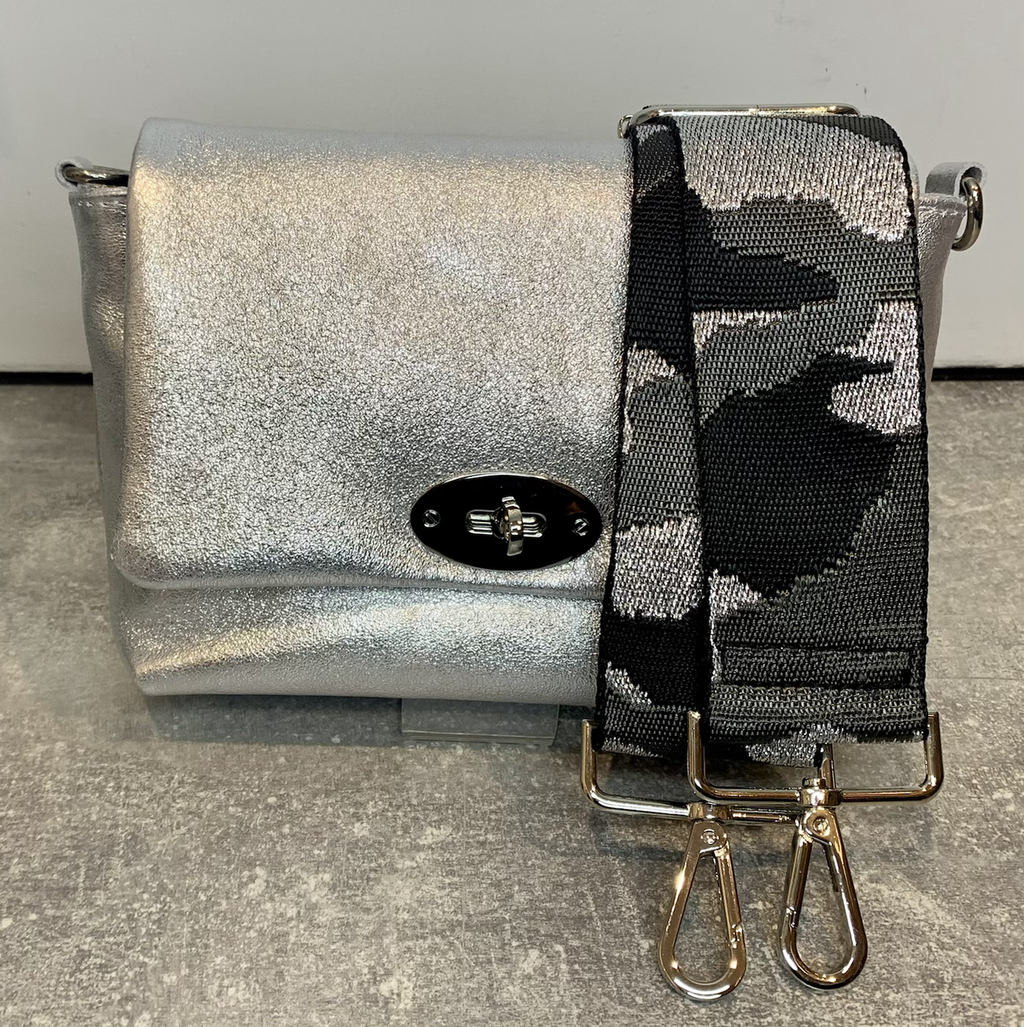 Lala Leather Bag with Silver Clasp image 7