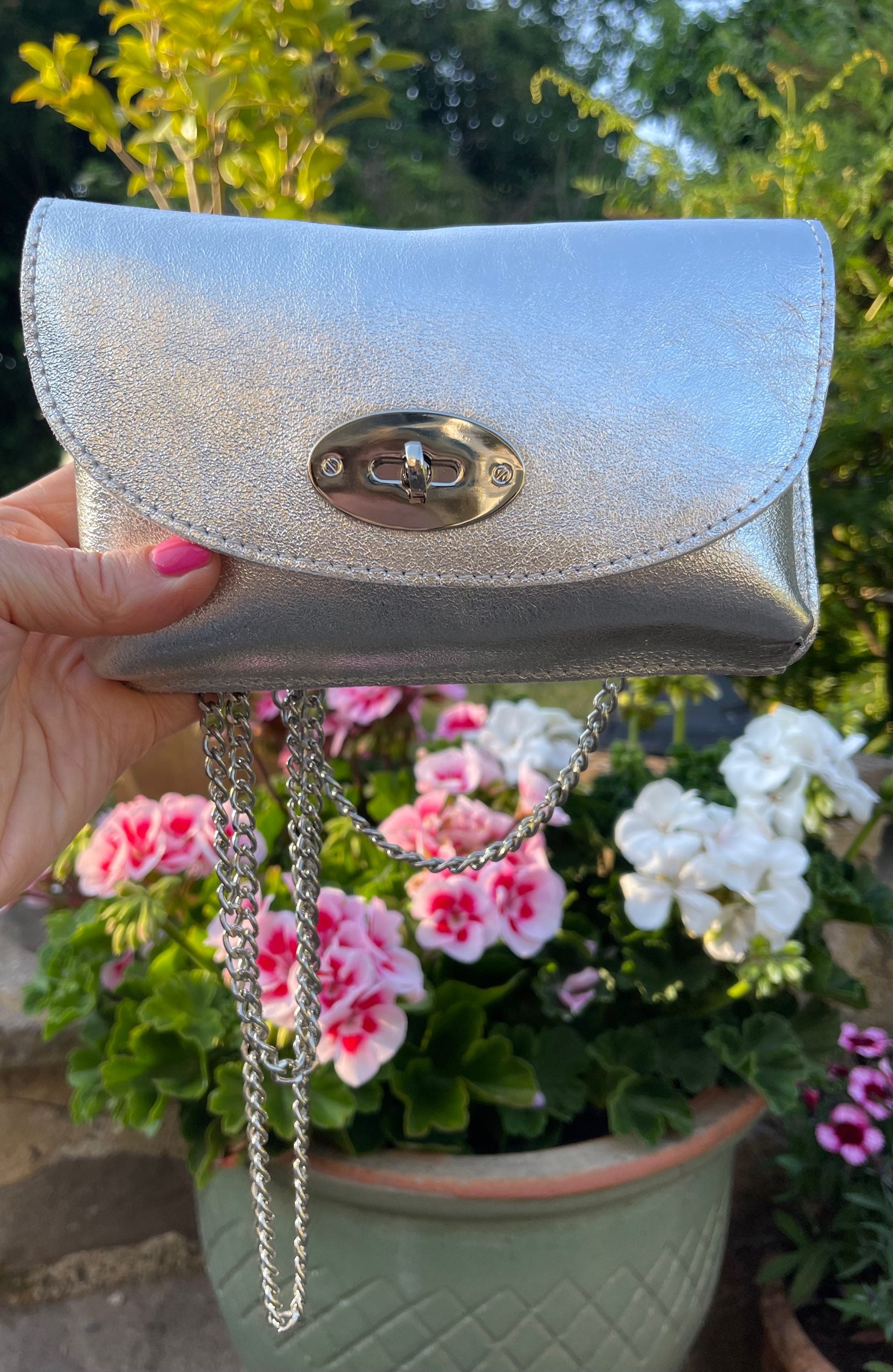 Spritz Leather Bag with Silver Clasp & Chain image 1